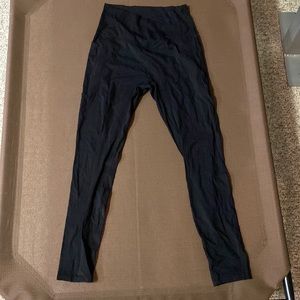 HALARA crossover leggings with pockets